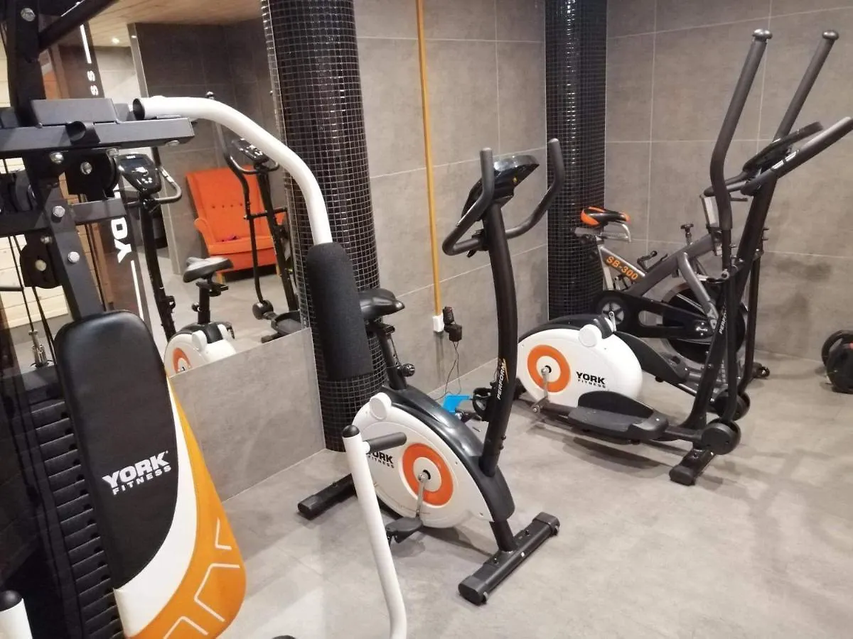 Apartament Tatrzański Świt z tarasem i garażem podziemnym, Grotą Solną Zakopane 0*,