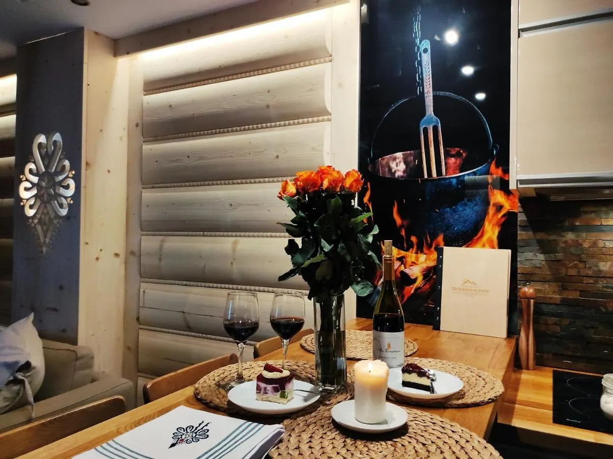 Apartament Tatrzański Świt z tarasem i garażem podziemnym, Grotą Solną Zakopane