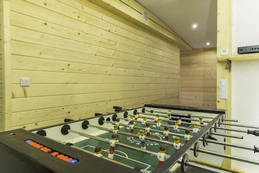Apartament Tatrzański Świt z tarasem i garażem podziemnym, Grotą Solną Zakopane Polska